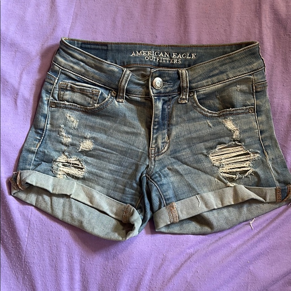 American Eagle women’s size 2 shorts